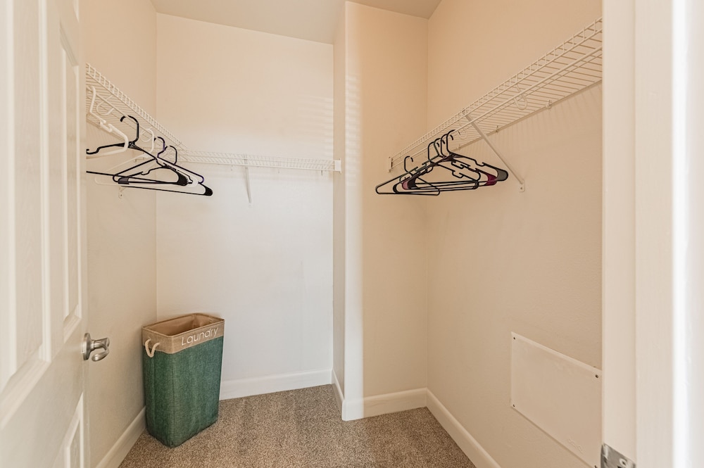 beautiful chic modern one bedroom