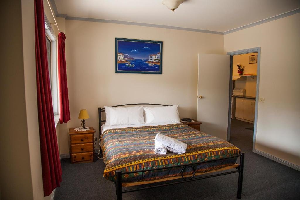 cherry lane apartments