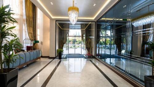 garnet hotel