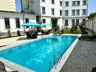 garnet hotel