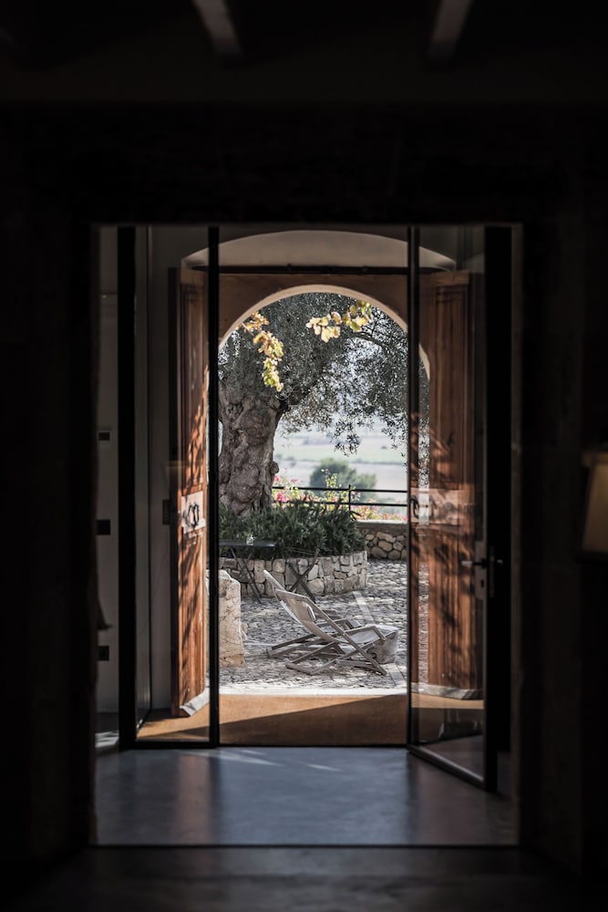 finca serena mallorca small luxury hotels