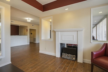 Red Roof Inn & Suites Scottsboro,Huntsville>>Alabama,3 star