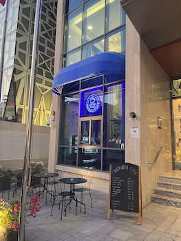 c hotel and suites doha