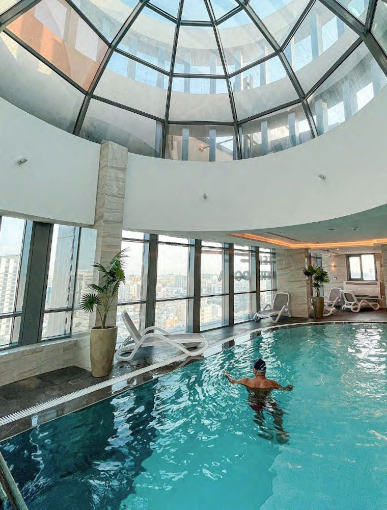 c hotel and suites doha