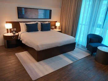 c hotel and suites doha