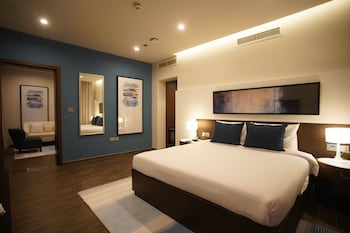 c hotel and suites doha