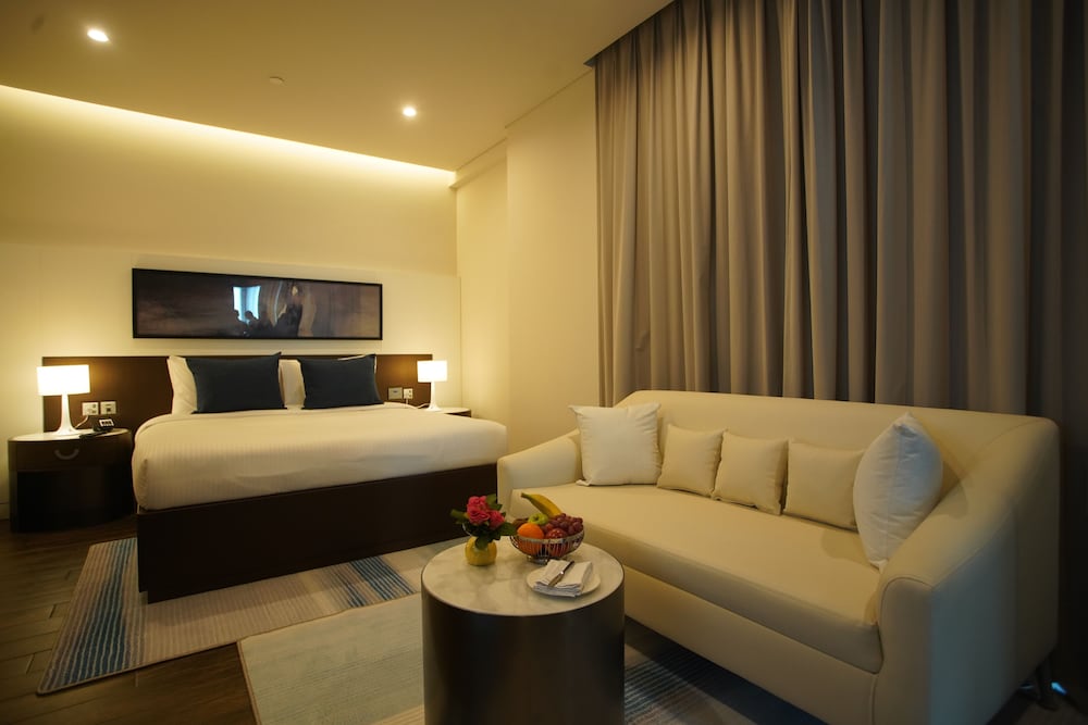 c hotel and suites doha