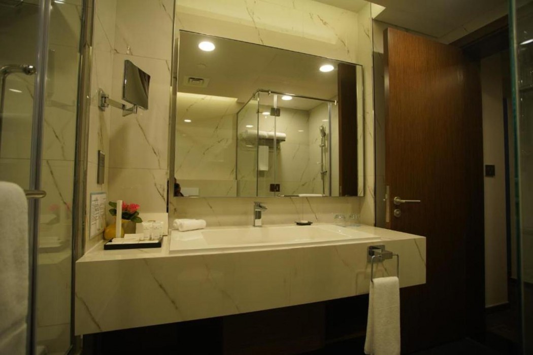 c hotel and suites doha