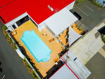 aaron court motor inn