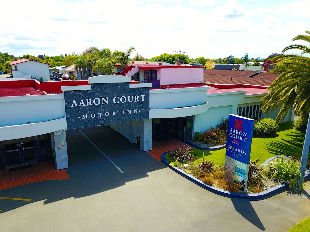 aaron court motor inn