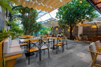 le cap hotel and apartment