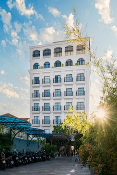 le cap hotel and apartment