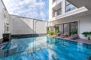 le cap hotel and apartment