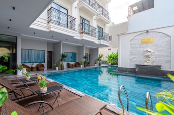 le cap hotel and apartment