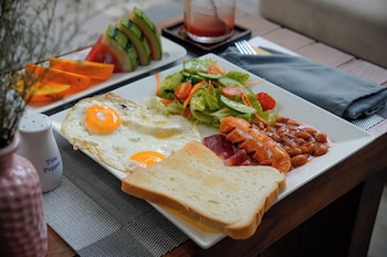 le cap hotel and apartment