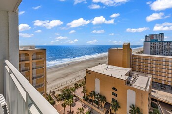 seamist driftwood vacation studio with balcony