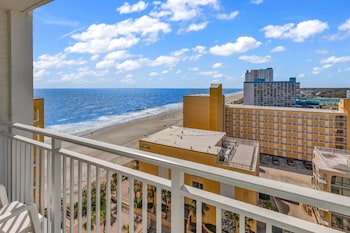 seamist driftwood vacation studio with balcony