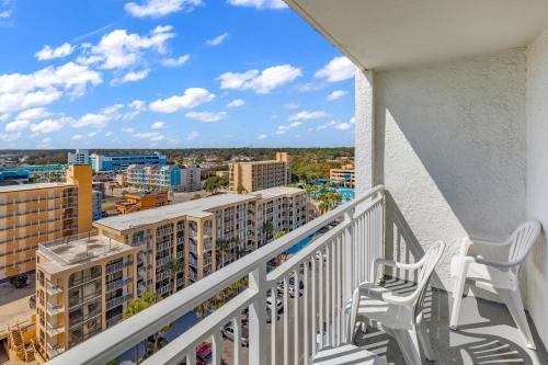 seamist driftwood vacation studio with balcony