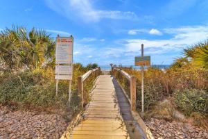 seamist driftwood vacation studio with balcony