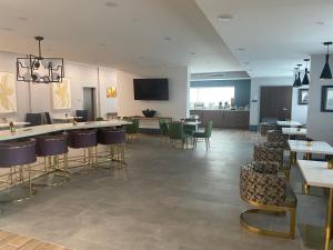 comfort inn and suites gallatin nashville metro