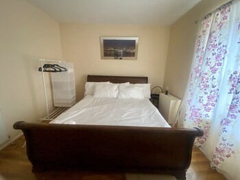 lovely and cosy house in cardiff south wales