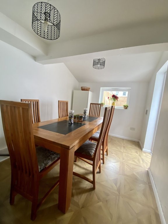 lovely and cosy house in cardiff south wales
