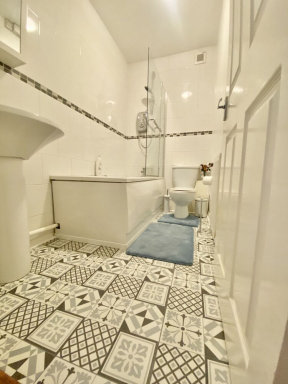 lovely and cosy house in cardiff south wales