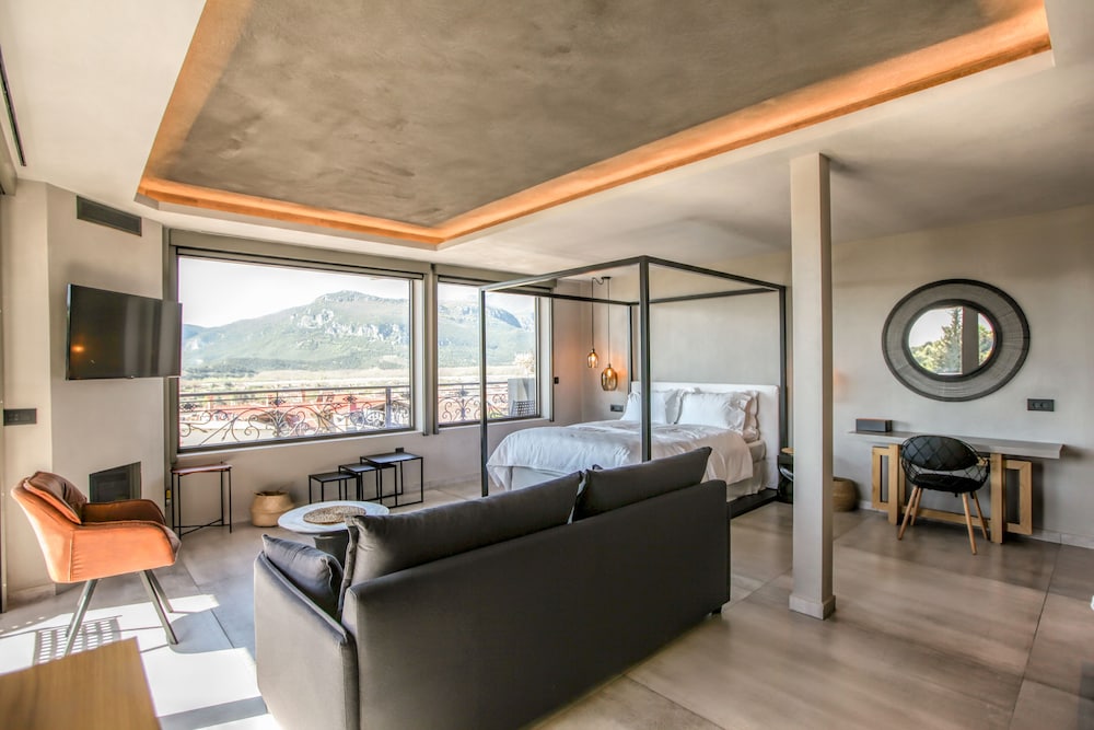 meteora heaven and earth