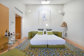 cais urban lodge