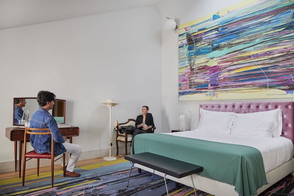 cais urban lodge
