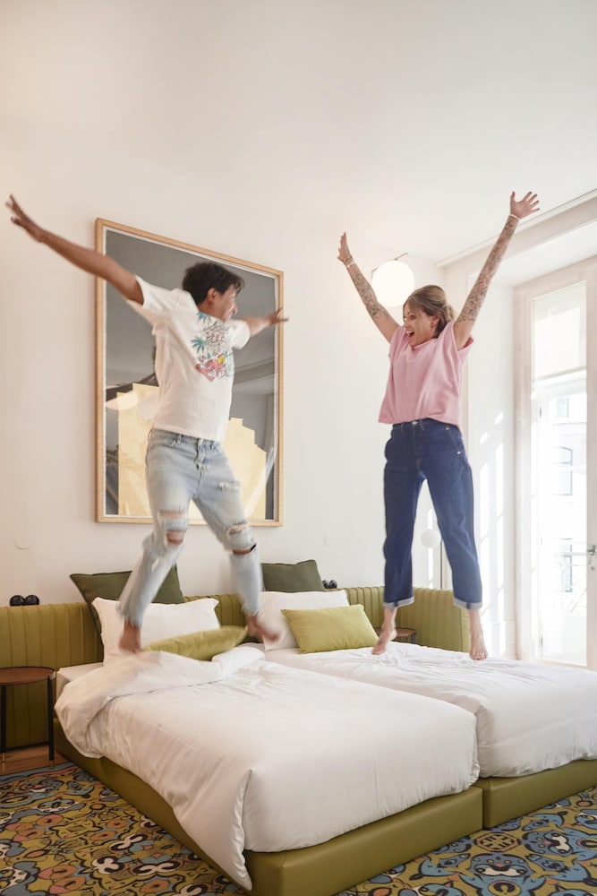 cais urban lodge