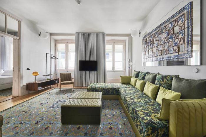 cais urban lodge