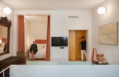 cais urban lodge