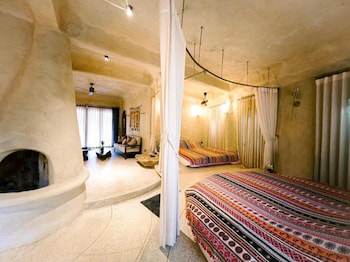 amaya retreat
