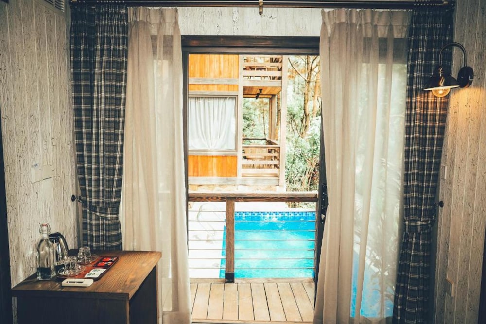 amaya retreat