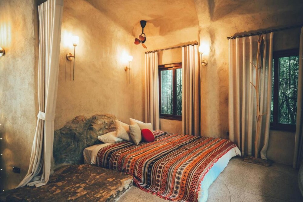 amaya retreat