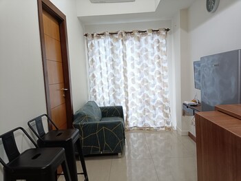 comfortable 2br apartment at vida view makassar