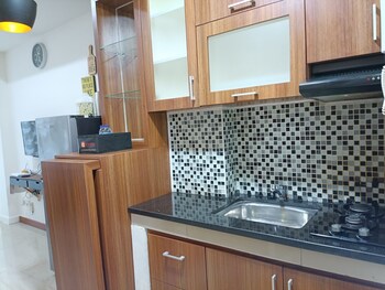 comfortable 2br apartment at vida view makassar