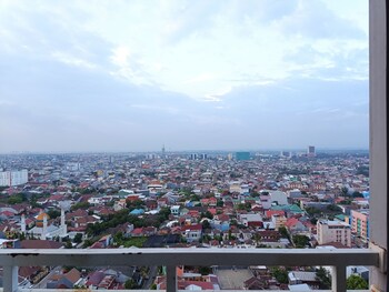 comfortable 2br apartment at vida view makassar