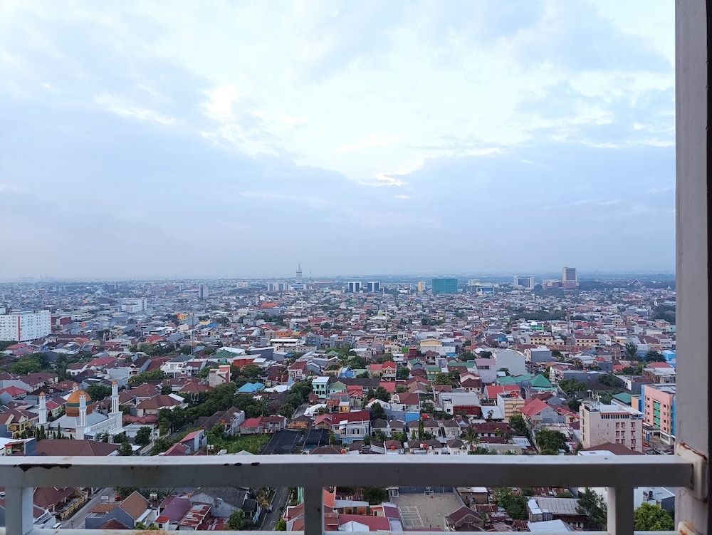 comfortable 2br apartment at vida view makassar