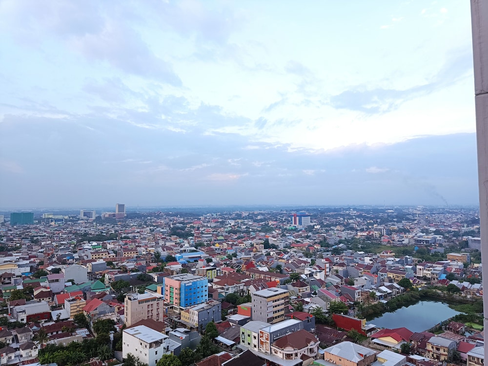 comfortable 2br apartment at vida view makassar