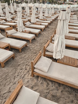 kalia beach hotel side