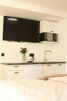 the manhattan a boutique hotel by american ease