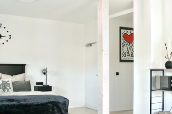 the manhattan a boutique hotel by american ease