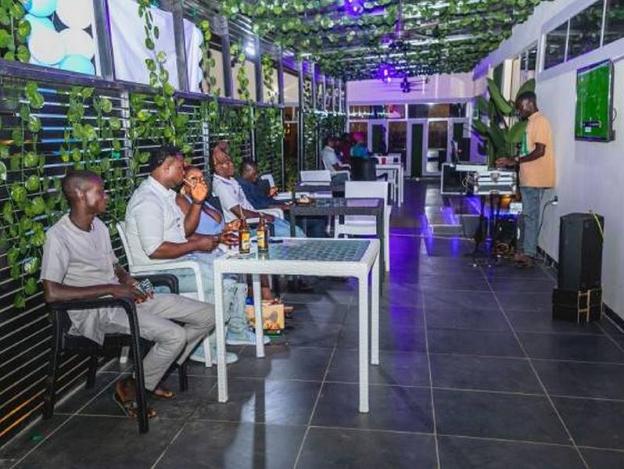 beniks courtyard hotel