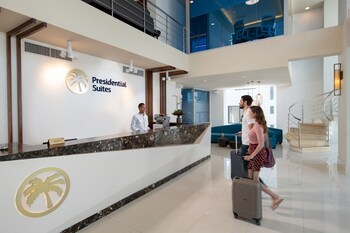 outstanding 1 bedroom apartment pool view a