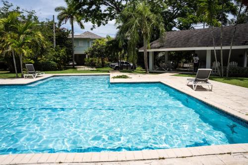 luxury apartments and rooms the lagoons