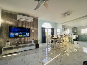 luxury apartments and rooms the lagoons