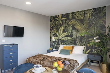 in the city centre cine park residence i