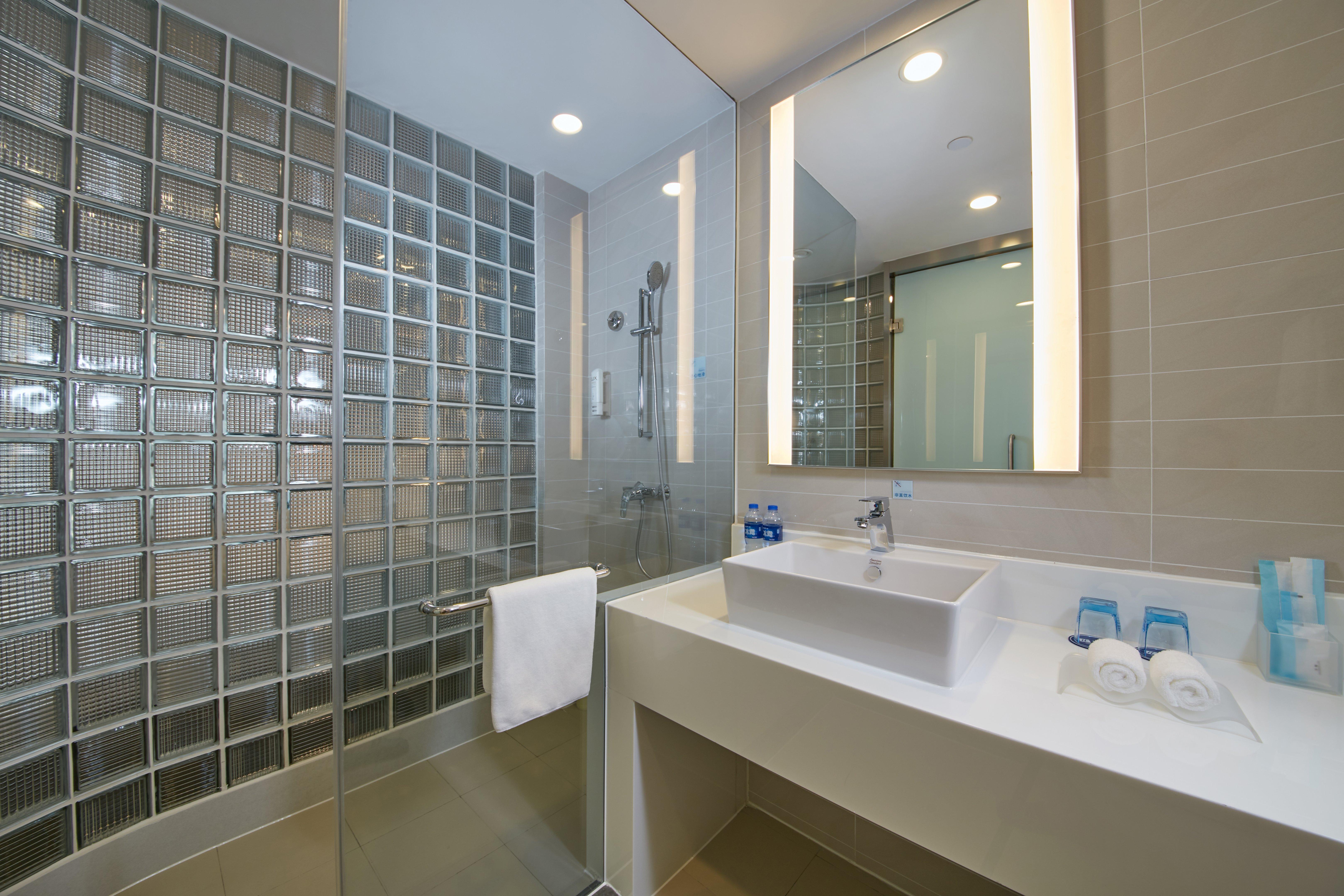 holiday inn express luoyang city center by ihg